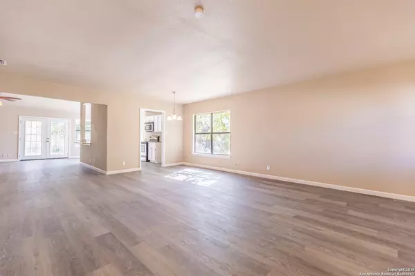 Converse, TX 78109,7202 Frontier Ridge