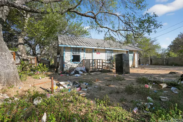 Atascosa, TX 78002,17093 Interstate 35