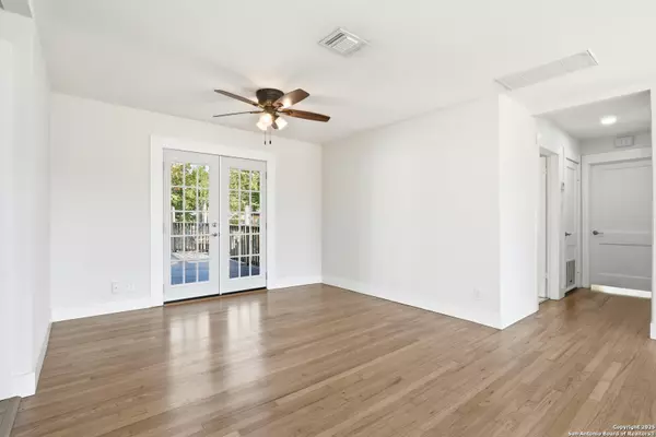 San Antonio, TX 78209,1153 Garraty Rd