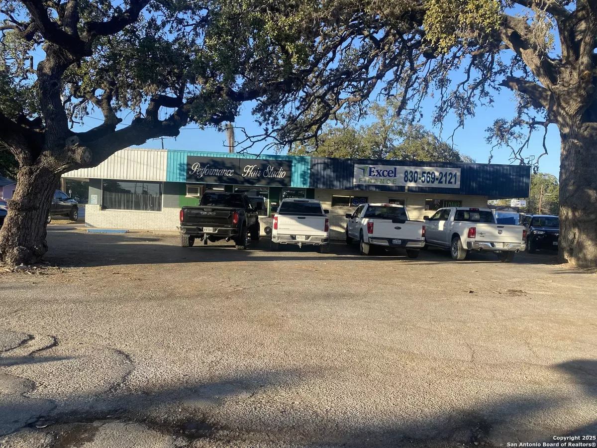 Pleasanton, TX 78064,1008 2nd