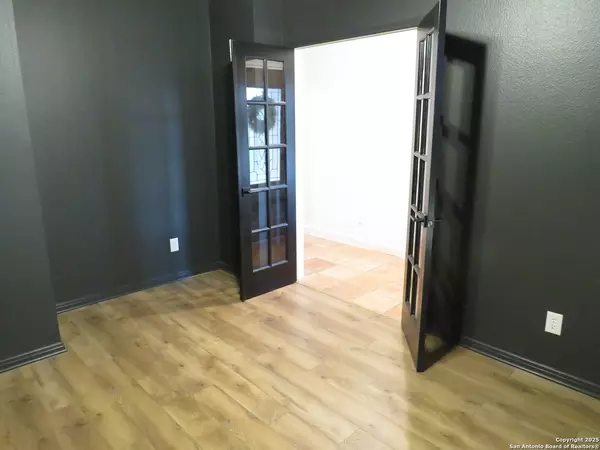 New Braunfels, TX 78130,137 Conway Castle