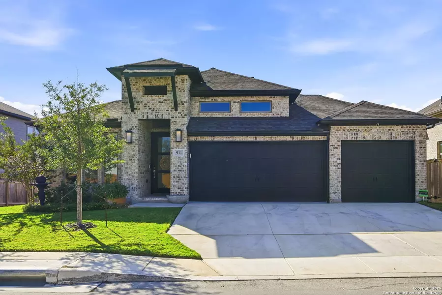 911 Swenson, San Antonio, TX 78245