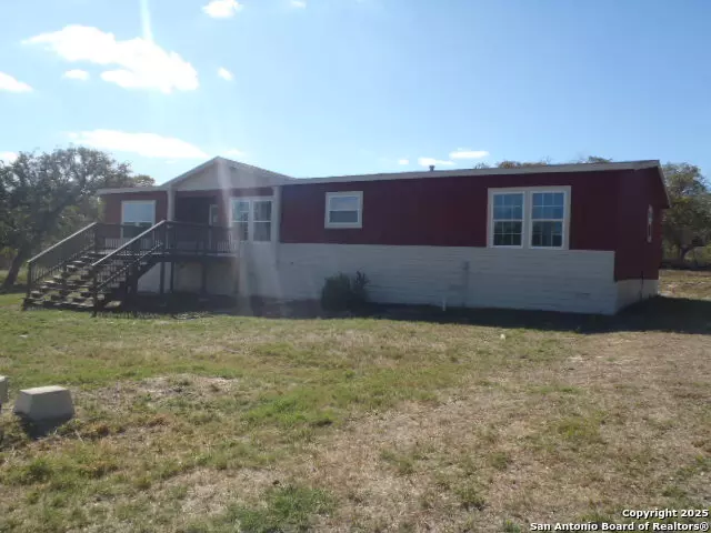 2189 Hickory Forrest Dr, Seguin, TX 78155