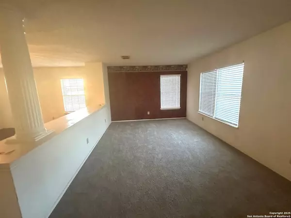 Converse, TX 78109,7343 Caddington