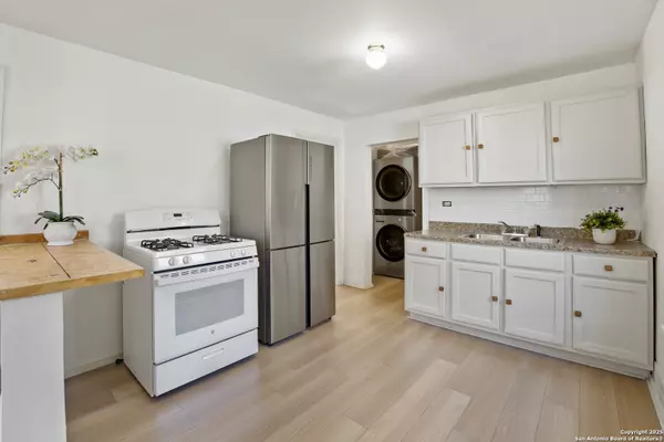 San Antonio, TX 78207,1519 N Sabinas