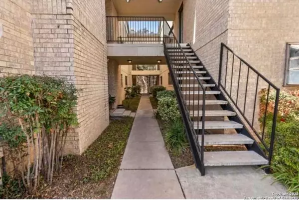 11843 Braesview UNIT 2006, San Antonio, TX 78213