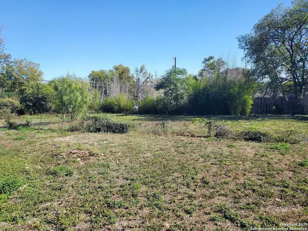 San Antonio, TX 78202,1807 & 1811 Burleson