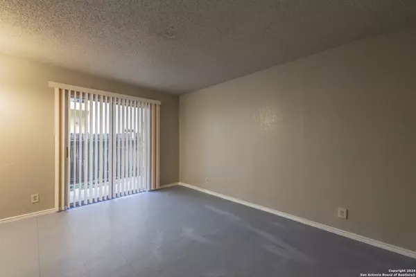 San Antonio, TX 78201,1634 W Woodlawn UNIT 5