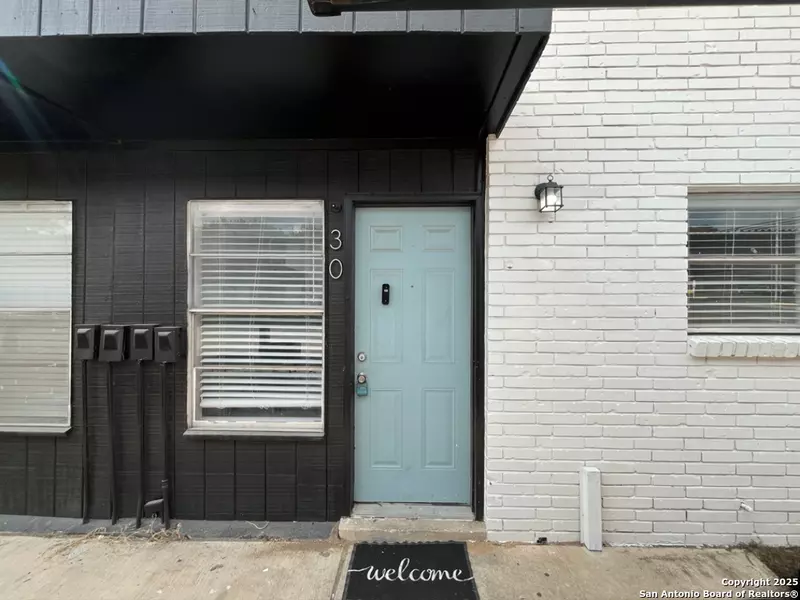 2802 Lasses Blvd UNIT 30, San Antonio, TX 78223