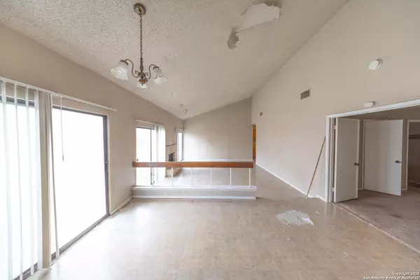 San Antonio, TX 78239,6915 Brecon