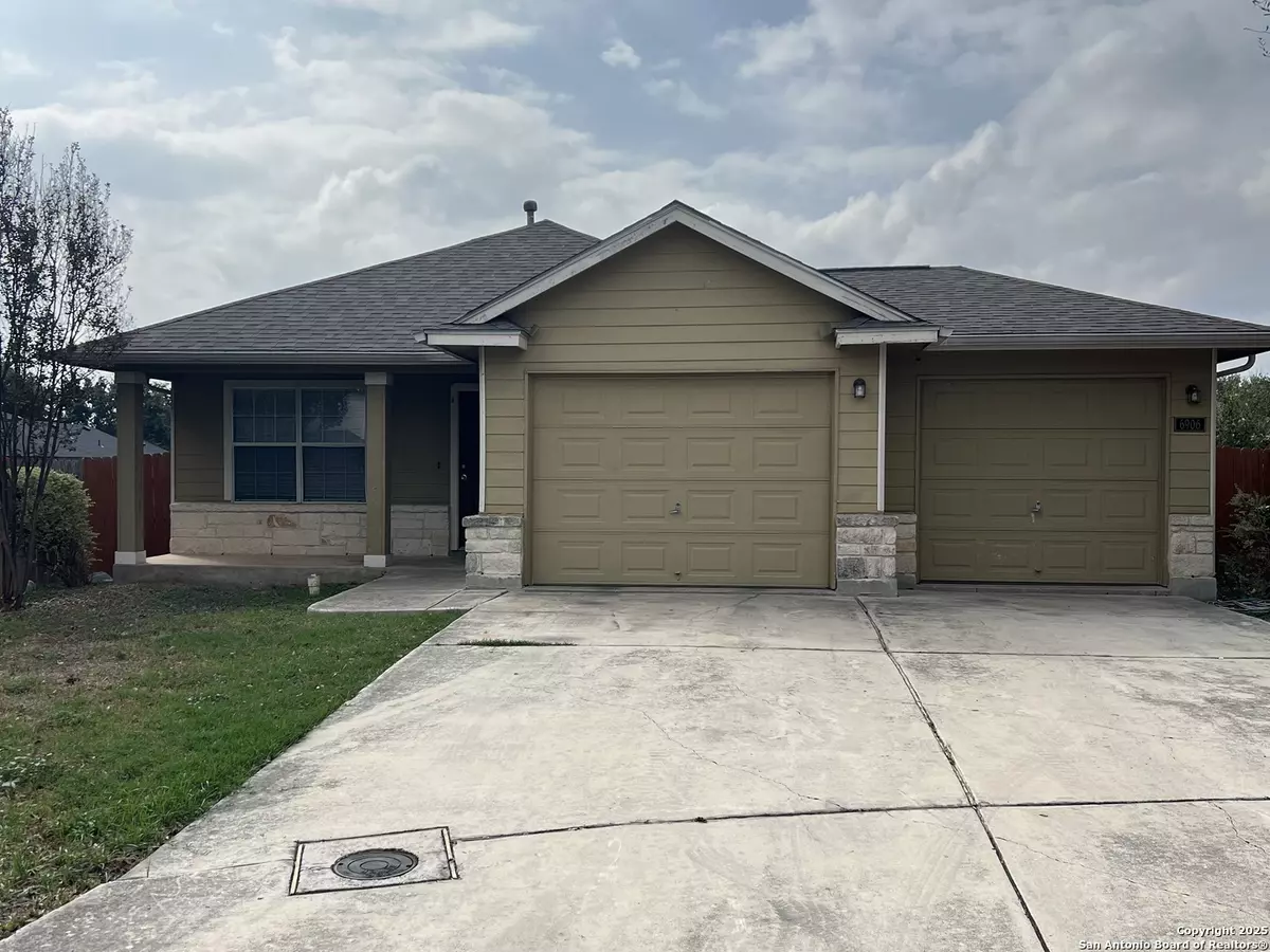 Converse, TX 78109,6906 Opal Cliffs