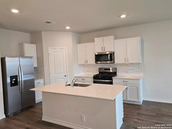 San Antonio, TX 78266,21042 WATERCOURSE WAY