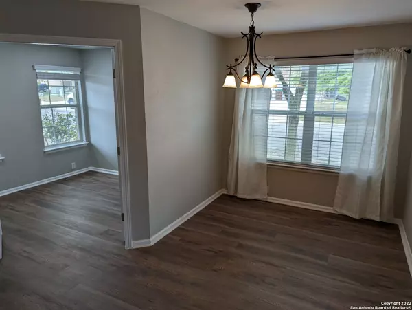 San Antonio, TX 78261-2436,3842 SAUSALITO FERN