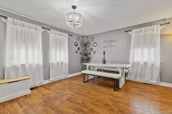 San Antonio, TX 78222,9658 S Foster