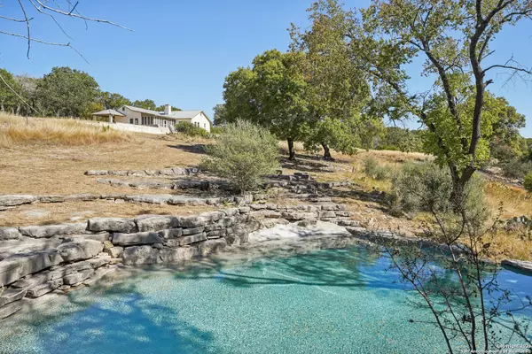 174 Cedar Rock Trail, Hunt, TX 78024