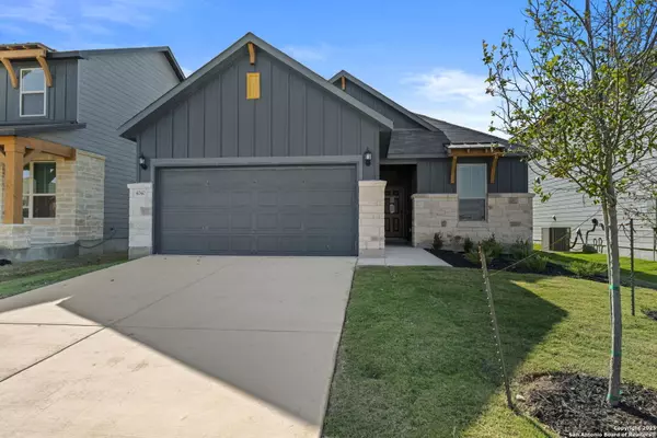 4040 Paddock, Seguin, TX 78155