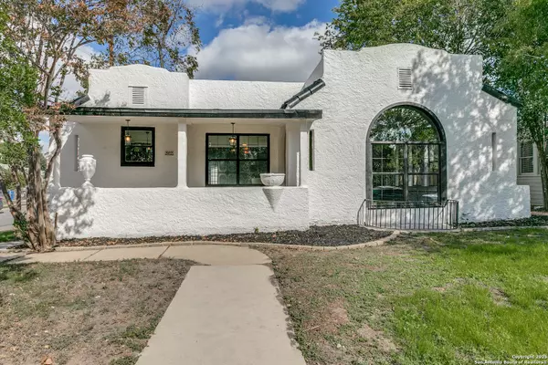 2055 W Magnolia Ave, San Antonio, TX 78201