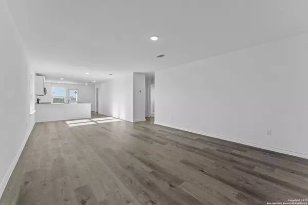 New Braunfels, TX 78130,1537 Golden Wheat