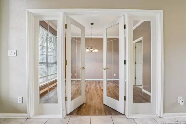 San Antonio, TX 78260,25922 Laurel Glen