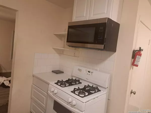 San Antonio, TX 78223,5502 Wales