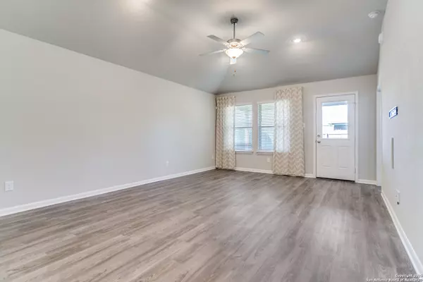 San Antonio, TX 78253,7237 Yucca