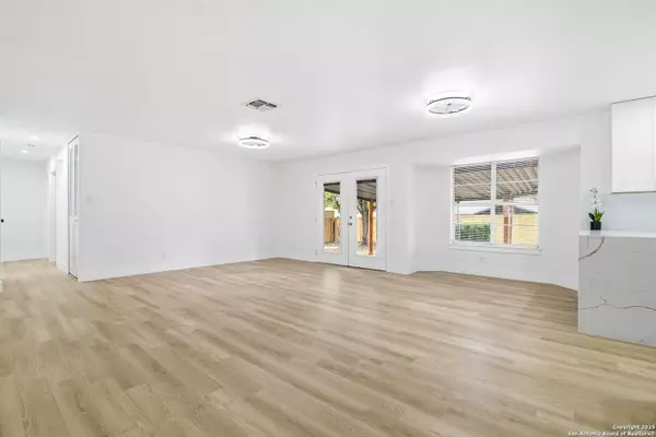 San Antonio, TX 78228,5006 Northfield