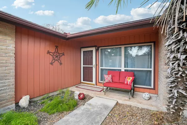 San Antonio, TX 78233,5323 Cerro Vista