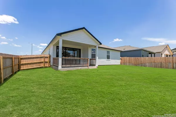 Elmendorf, TX 78112,16646 Rosemary Ridge