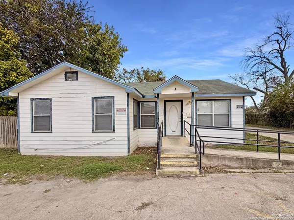 San Antonio, TX 78220,544 WW White