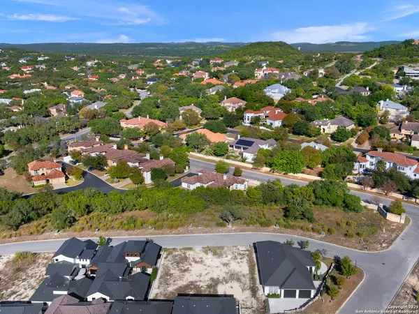 11 DOMINION MEADOWS, San Antonio, TX 78257