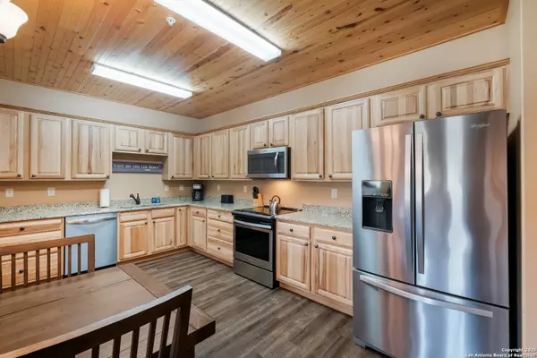 1554 Gruene UNIT # A3, New Braunfels, TX 78130