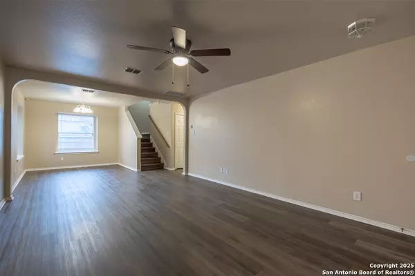 Universal City, TX 78148-4635,9006 CLEARWOOD PATH