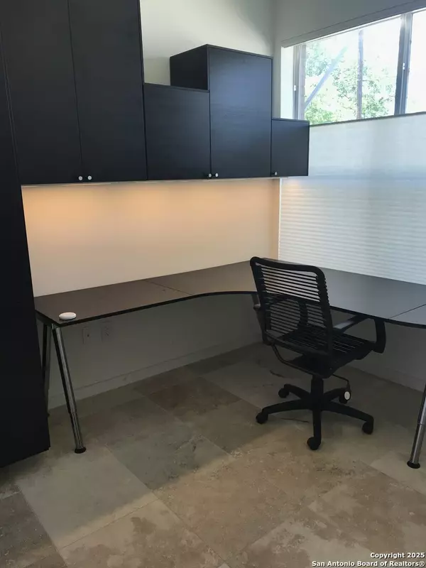 San Antonio, TX 78212,1146 E Quincy