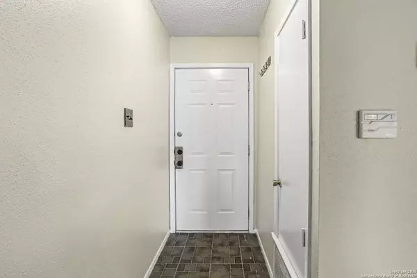 San Antonio, TX 78247,4214 Briarcrest