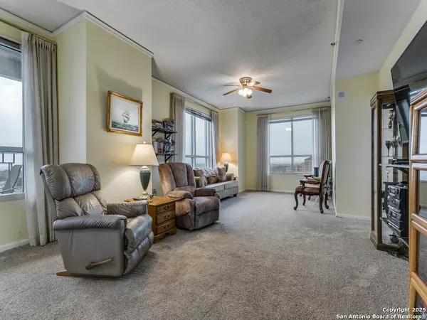 San Antonio, TX 78209,1 Towers Park Ln UNIT 1511
