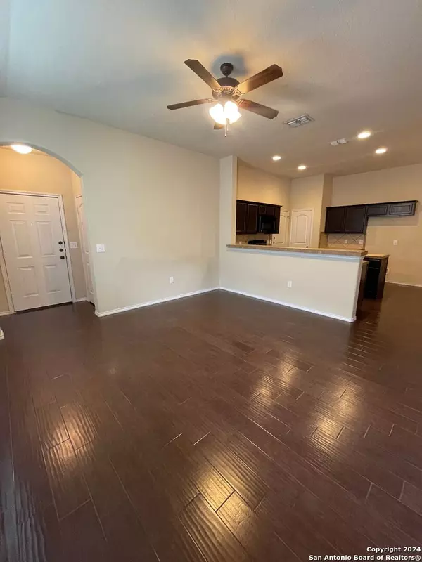 New Braunfels, TX 78130,713/717 Creekside Cir