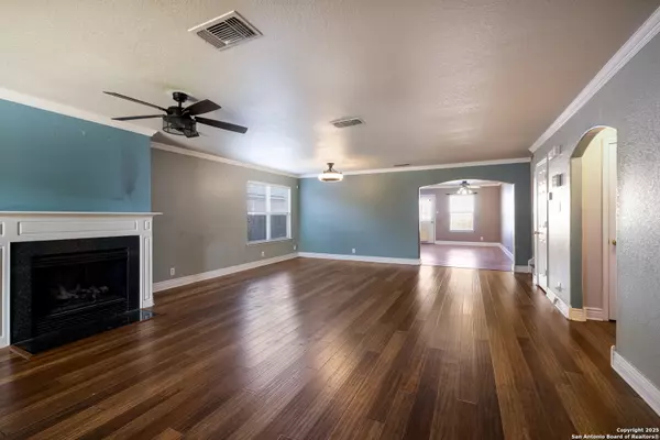 San Antonio, TX 78245,2118 Opelousas