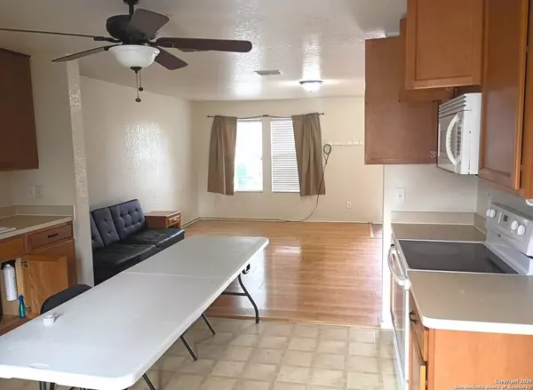 San Antonio, TX 78245,9866 Placid Bay