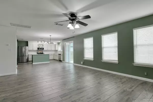 San Antonio, TX 78247,15219 Spring Land