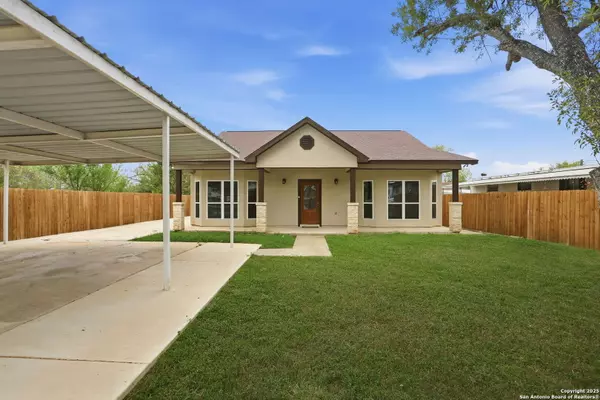 5122 Gwenda Lea, San Antonio, TX 78242