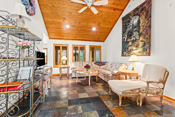 San Marcos, TX 78666,8101 ozark