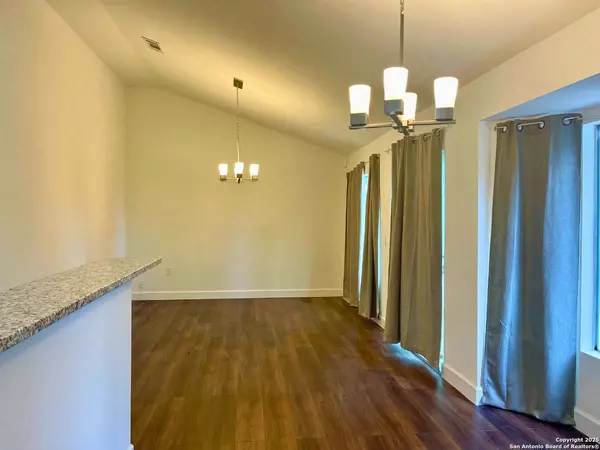 Converse, TX 78109,7727 Broken Arrow