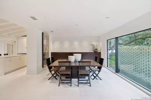 Alamo Heights, TX 78209,510 Lamont