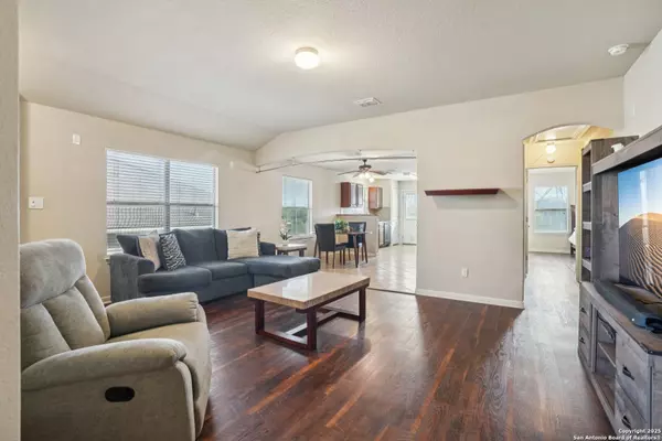 San Antonio, TX 78245,9118 Everton