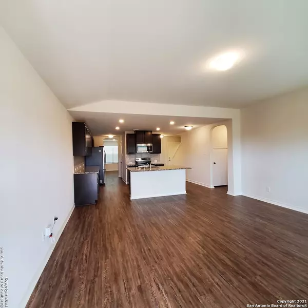 San Antonio, TX 78252-4442,8062 HALO CIR