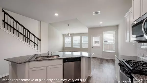 San Antonio, TX 78266,21003 Stonework Spur