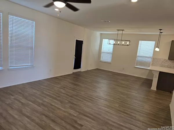 San Antonio, TX 78245,1863 Overlook Knoll