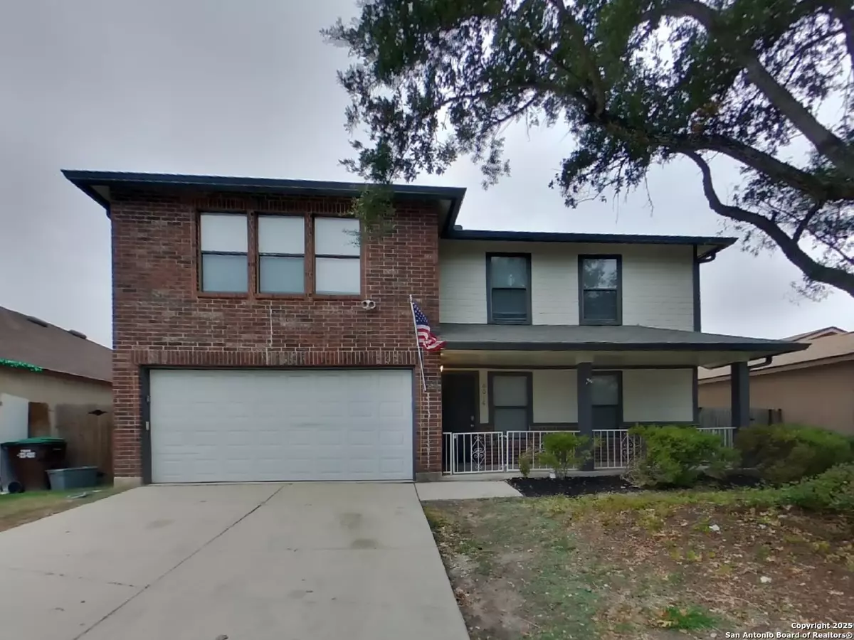 Converse, TX 78109,8015 Chestnut Barr