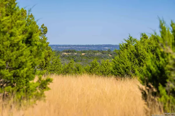 Rocksprings, TX 78880,852 SD 24755