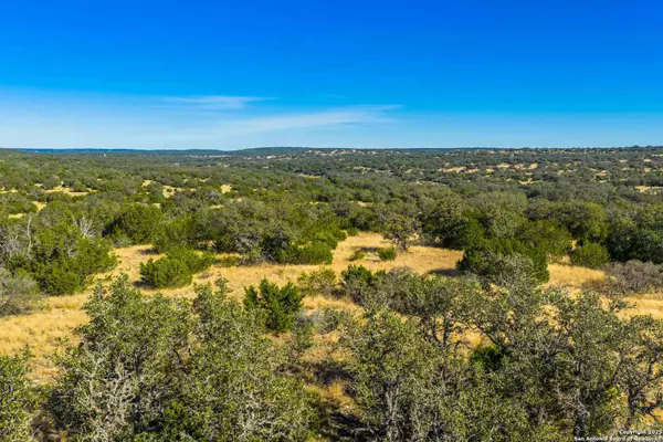 Rocksprings, TX 78880,852 SD 24755